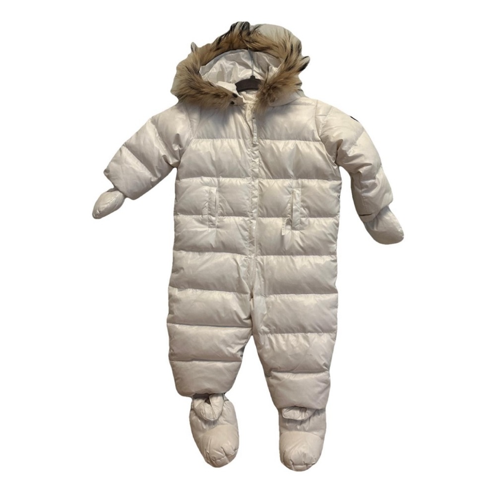Bonpoint Unisex White Ski Suit / Jumper 18 months old.